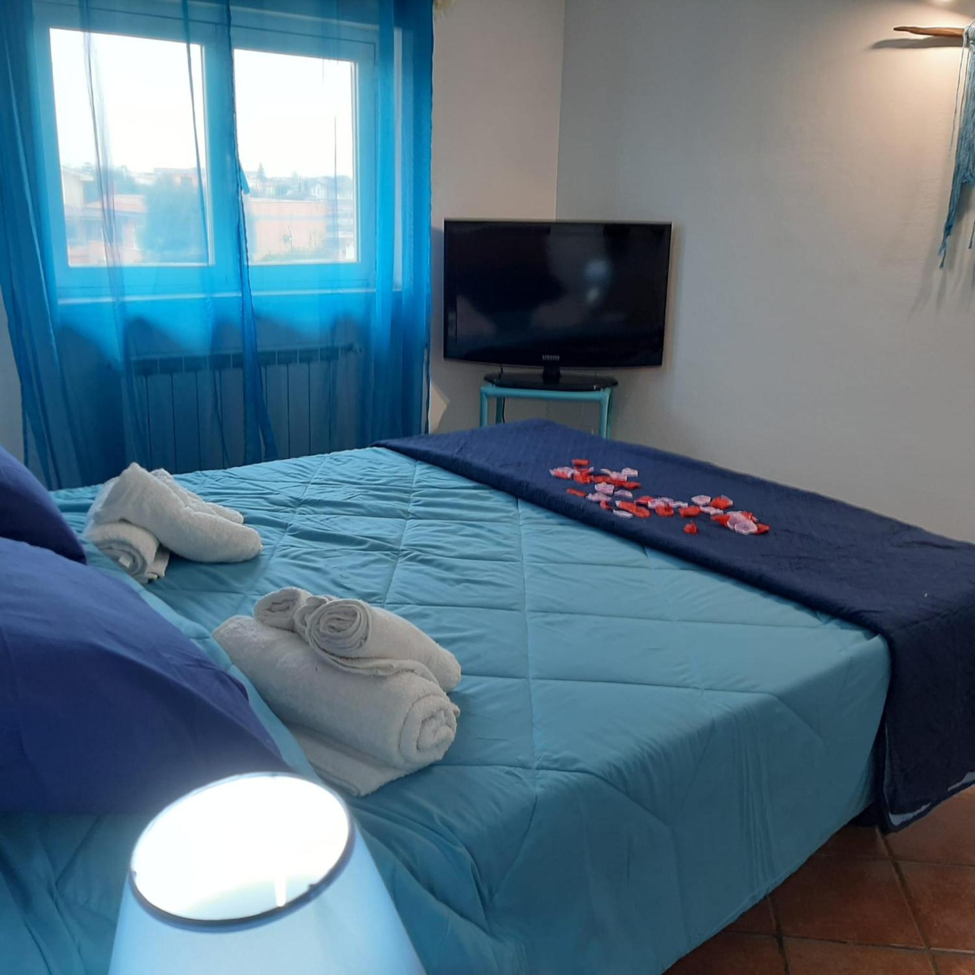 דירות פיומיצ'ינו La Terrazza Sul Faro מראה חיצוני תמונה