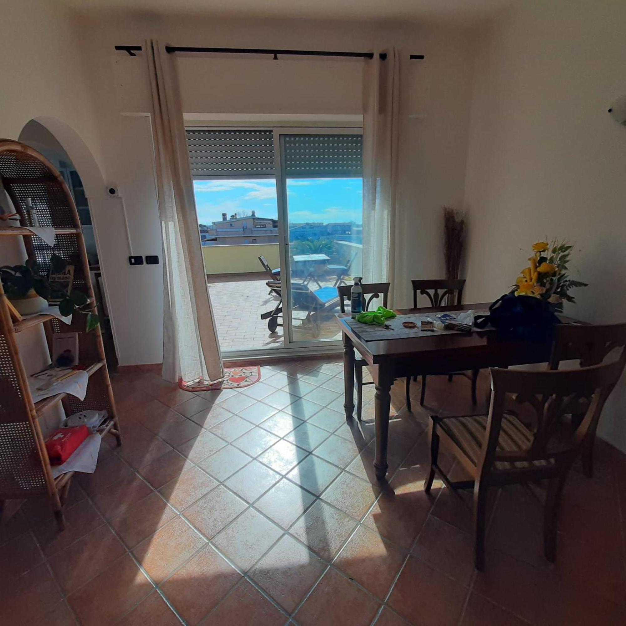 דירות פיומיצ'ינו La Terrazza Sul Faro מראה חיצוני תמונה